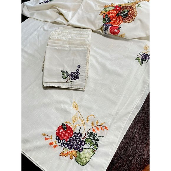 VTG Tablecloth & Napkins Fall Harvest Pumpkins Fruit Mushrooms Hand Embroidered - Picture 2 of 12